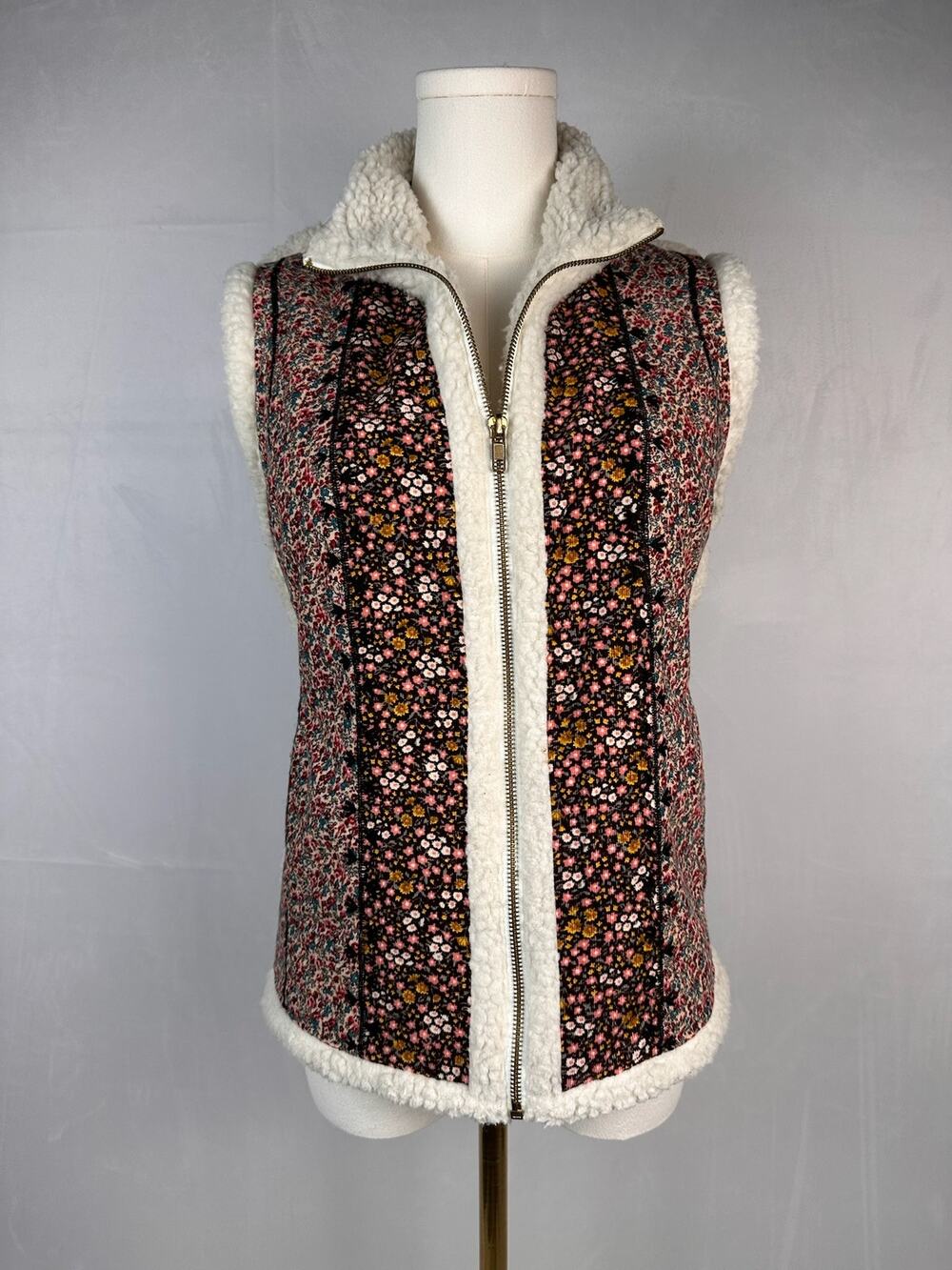 American Retro Henry Vest Women’s US 4 Floral Embroidered Sherpa Lined Boho Zip